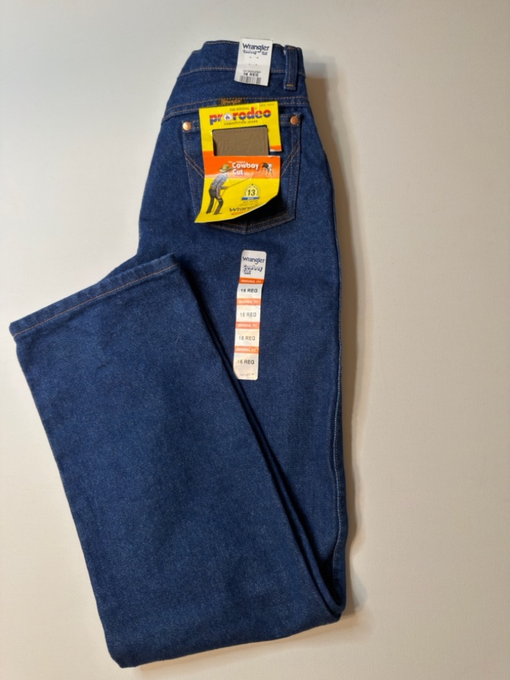 NWT Boy's Wrangler Cowboy Cut Competition Jeans Size 16R (KB5) - Picture 1 of 10